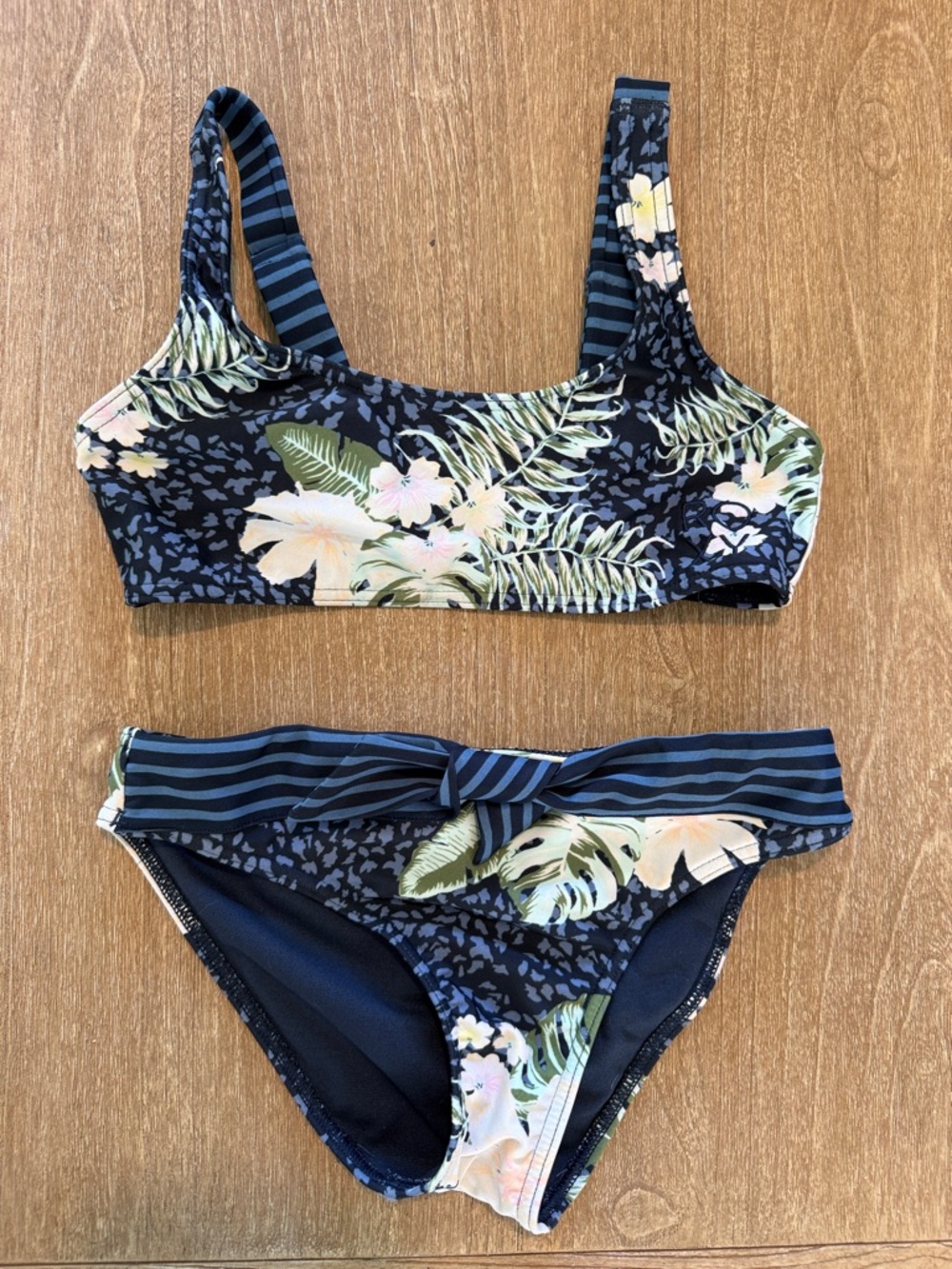 Girls Roxy Navy Tropical Floral Bikini Set 8